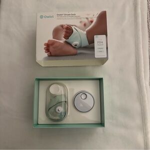 Owlet Dream Sock Baby Monitor in Mint Green